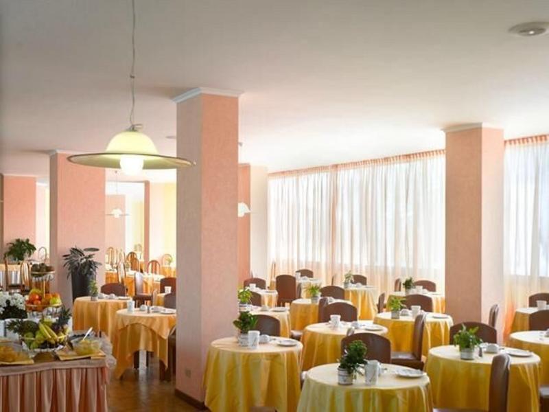 Hotel Commodore Terme Montegrotto Terme Buitenkant foto