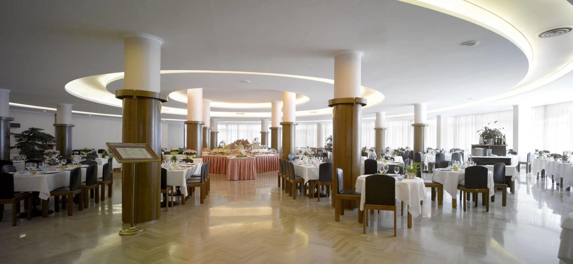 Hotel Commodore Terme Montegrotto Terme Buitenkant foto